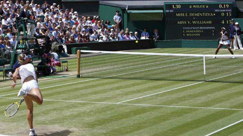 Jelena Dementjeva je klonila proti Venus Williams.