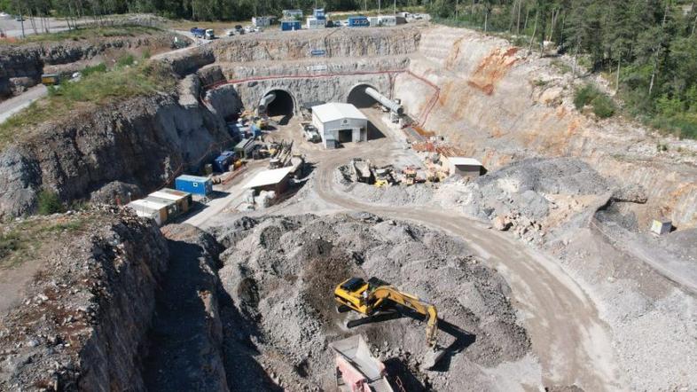 Drugi tir gradbinci gradbena dela gradbeništvo