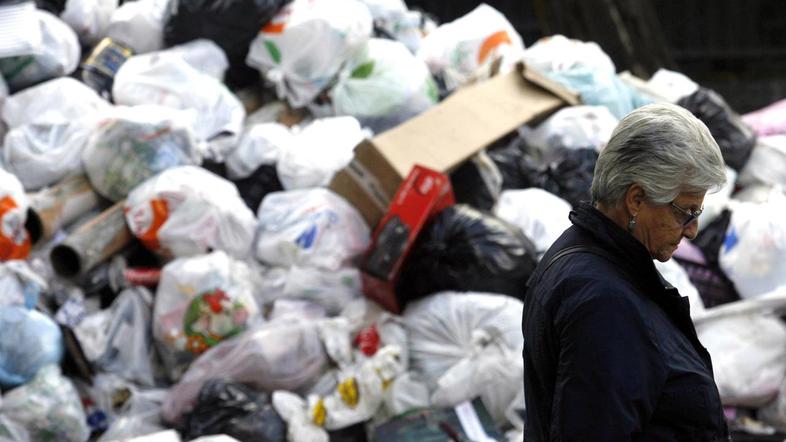 Italijanska vlada je že namenila 150 milijonov evrov za odpravo težav s smetmi i