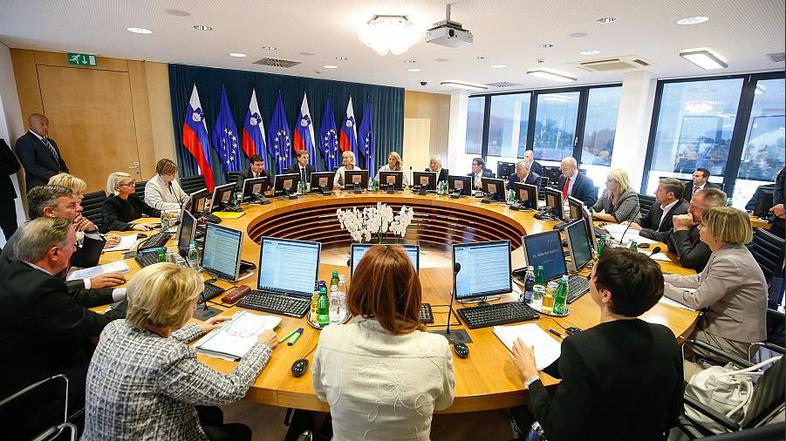 Vlada, seja, 1.12.2016