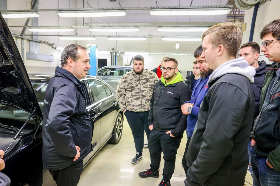 Tehnični dan v avtoservisnih delavnicah Emil Frey | Avtor: Saša Despot