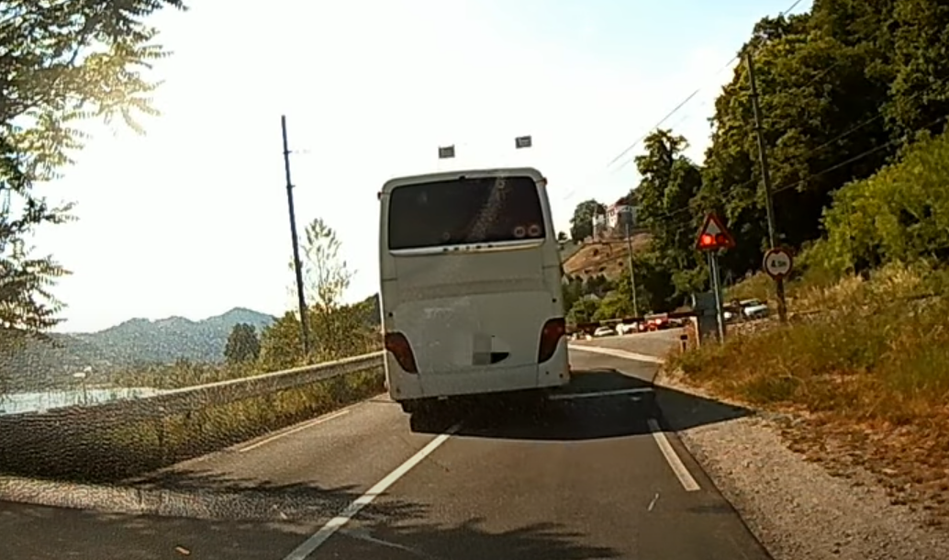 Velika akcija policije: Odkrili kup kritičnih napak na avtobusih