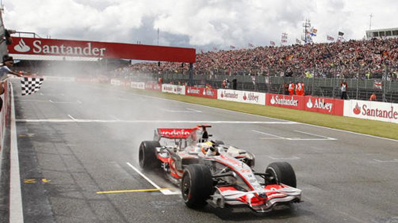 To je bila prva domača zmaga Lewisa Hamiltona.