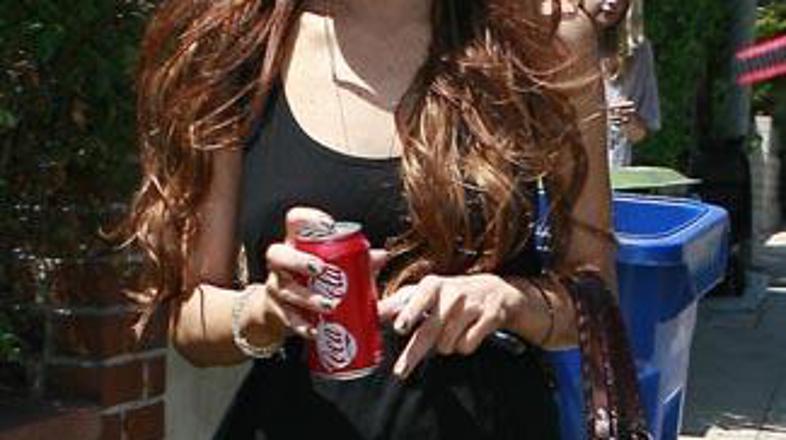 Lindsay so ukradli kar nekaj dragih čevljev in torbic.