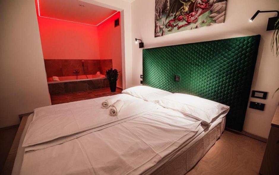 Dragon's Dream Hostel | Avtor: Dragon's Dream Hostel, Booking