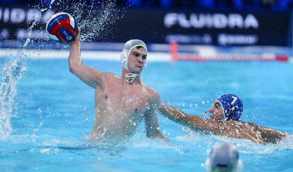 Slovenija presenetila in prvič zmagala