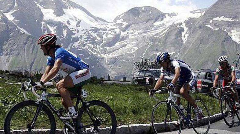 Andreas Matzbacher je kolesaril za moštva Saeco, Lampre-Caffita in nazadnje za T