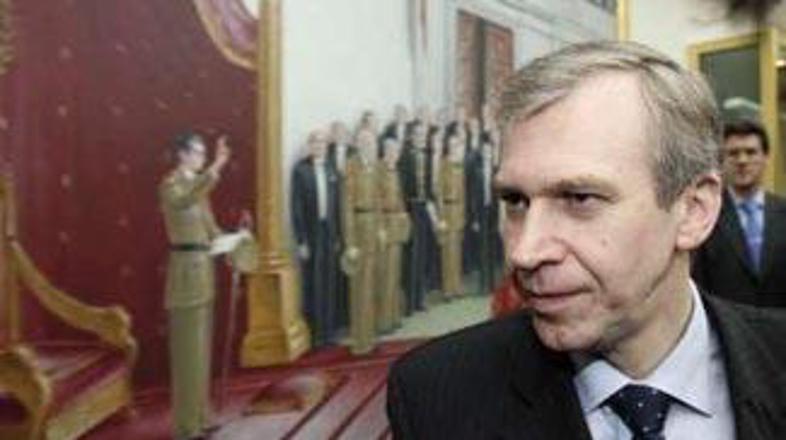 Leterme ne sme odstopiti.