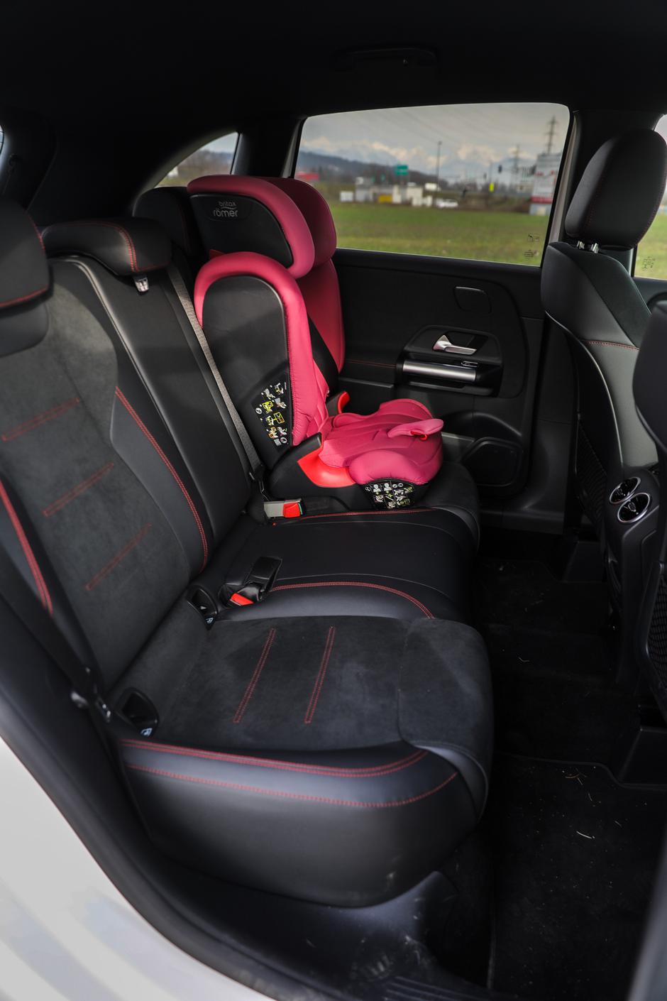 Mercedes Benz B 200 d | Avtor: Saša Despot