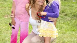 Sam, Lola, Denise Richards