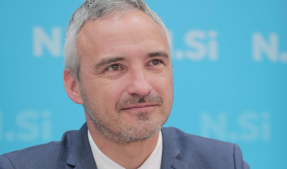 Ovadba zoper Urško Klakočar Zupančič zavržena, v NSi ne vidijo razloga za opravičilo