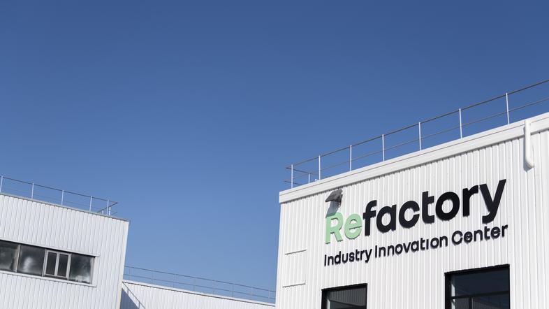 Renault Re-factory Flins