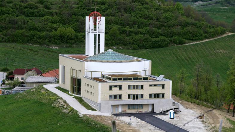 Slovenija 10.04.14, cerkev na drazbi, Kosaki, Maribor, foto: Nino Verdnik