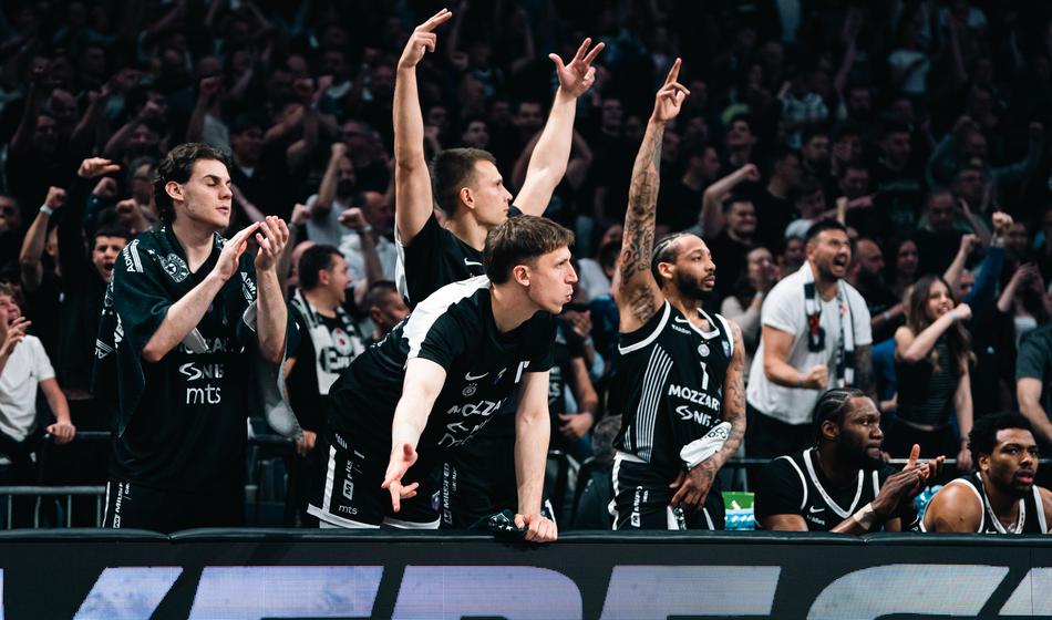 Že peli zmagoslavne pesmi, nato pa skoraj razpadli