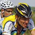 Lance Armstrong in tovariši so se veselili zmage na četrti etapi Toura.