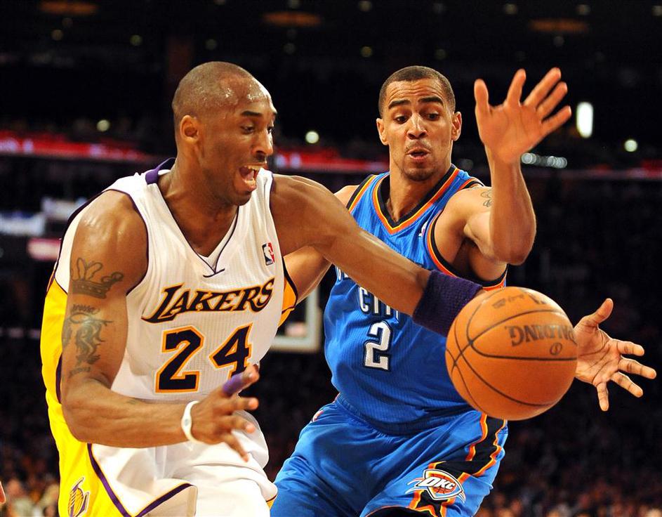 Kobe Bryant in Thabo Sefolosha