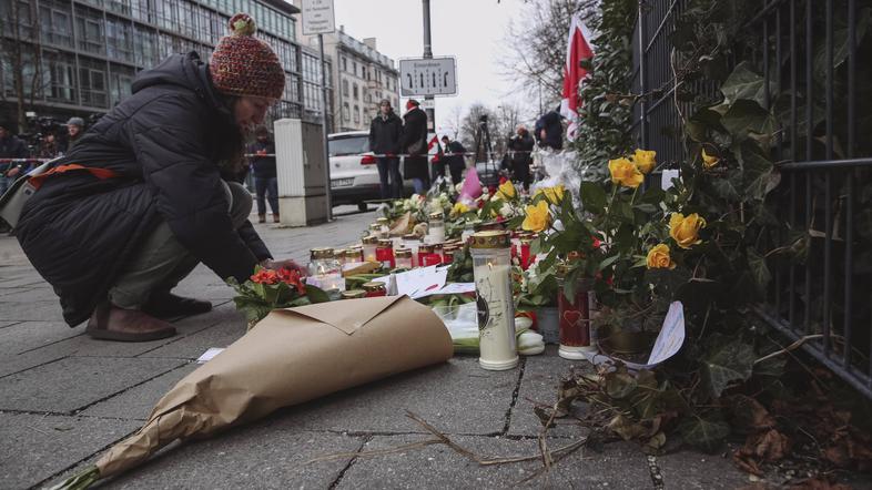 Rože po napadu v Munchnu