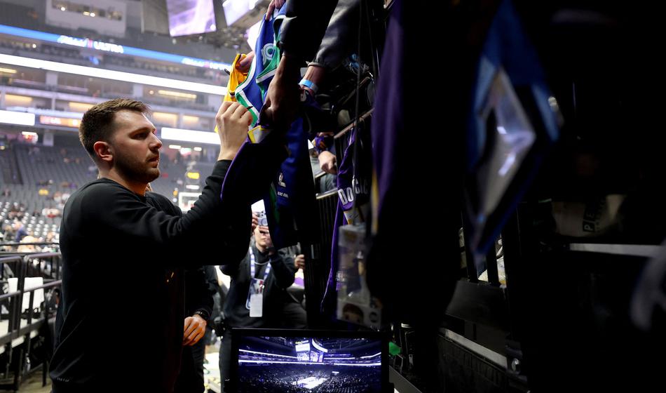 Lakers delili slabe novice o Dončiću pred tekmo z Blazers