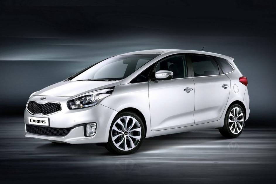 Kia carens