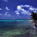 Tuvalu, otoška državica v Tihem oceanu z okoli 12 tisoč prebivalci, ima zaradi o