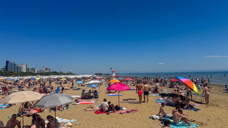 plaža italija morje