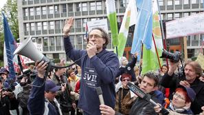 Slovenija 18.04.12, stavka, ljubljana, protest, stavka javnega sektorja, branimi