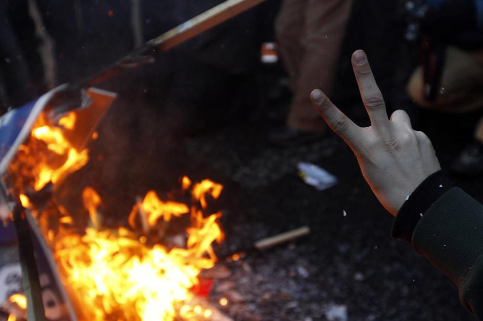 irska, protesti, varčevalni program