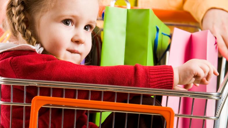 Ne dovolite otroku, da bi vas med nakupovanjem izkoriščal. (Foto: Shutterstock)