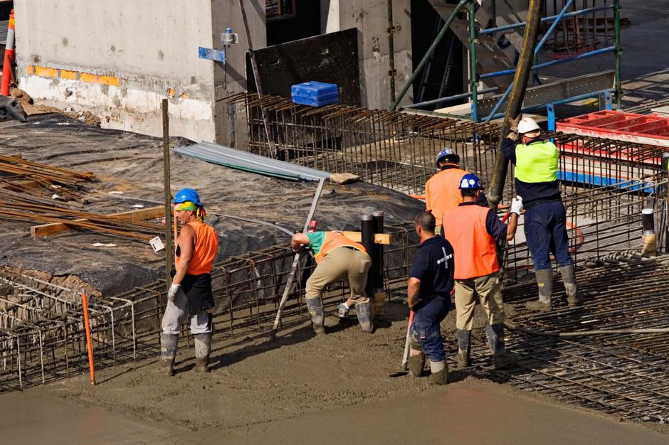delavci gradbinci gradbeništvo | Avtor: Profimedia