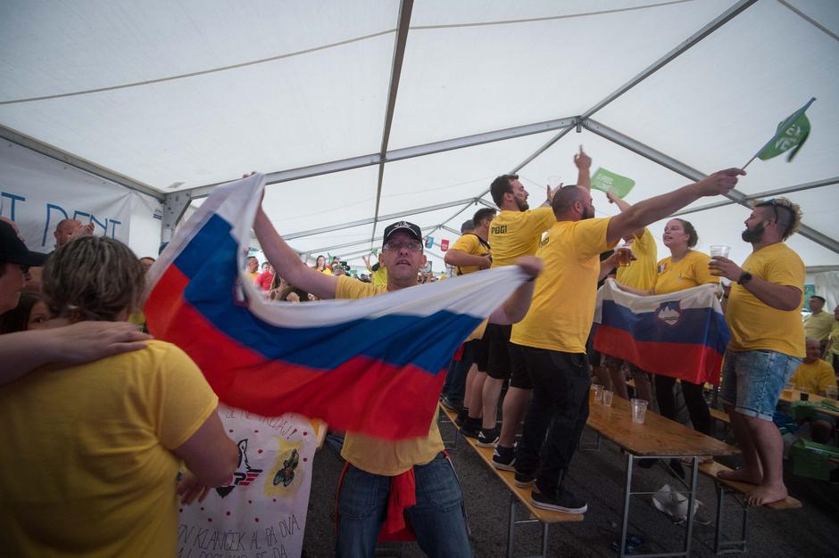 navijači v Komendi | Avtor: Anže Petkovšek