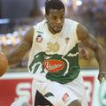 Ronell Taylor je bil s 17 točkami Olimpijin najboljši strelec.