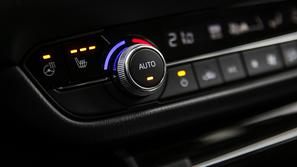 Mazda6 klima klimatska naprava ogrevanje sedežev volana
