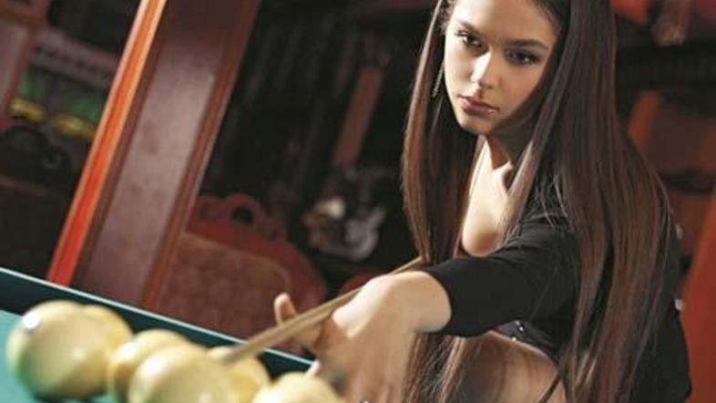 Anastasia Luppova - igralka biljarda ali manekenka?