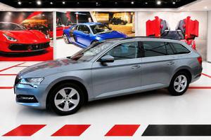 Škoda Combi 2.0 TDI Sportline CHRYSTAL LIHTING 1.LASTN..