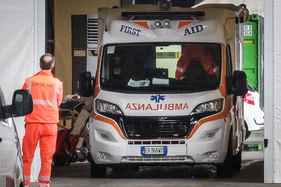 reševalno vozilo rešilec Italija | Avtor: Epa