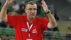 Jasmin Repeša sicer Slovence odlično pozna, vendar njegova ekipa ne blesti.