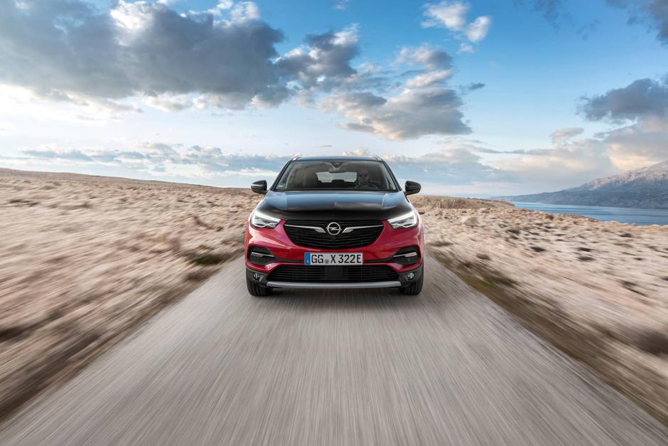Opel grandland X hybrid4 | Avtor: Opel