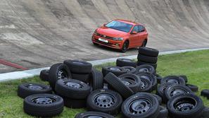 AMZS test letnih pnevmatik 2022