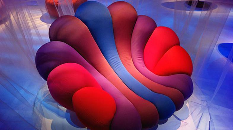 Foteljček Anemone. Oblikovanje: Giancarlo Zema.