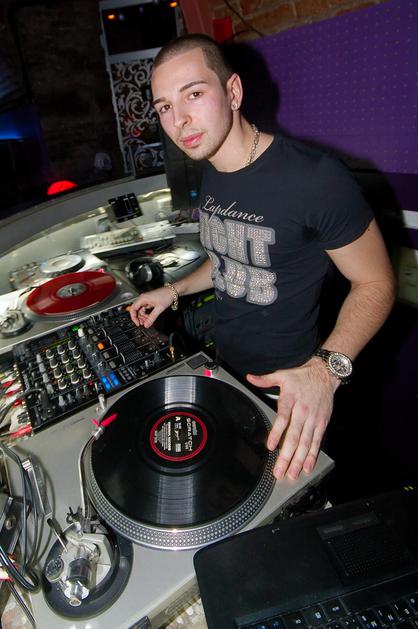 R'n'B Confusion v Bachusu