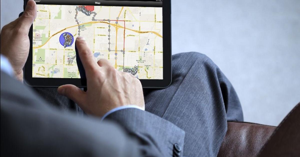 Navigating New Cities with Smart Navigation Apps and GPS Devices