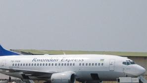 Letalo lahko prepelje 50 potnikov. 