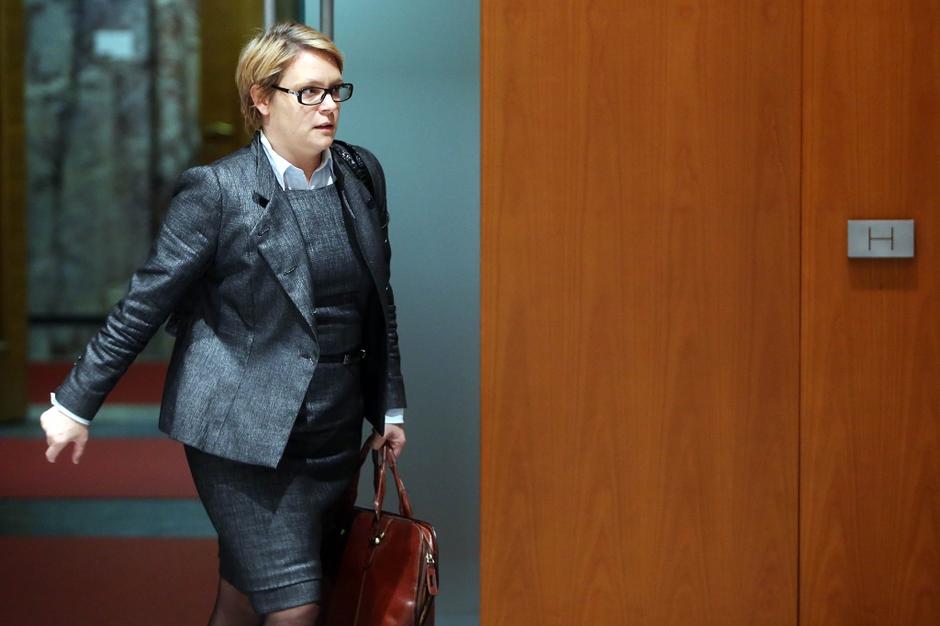 Slovenija 24.10.2013 Anja Kopac Mrak, nadaljevanje redne seje DZ, na kateri so m | Avtor: Saša Despot