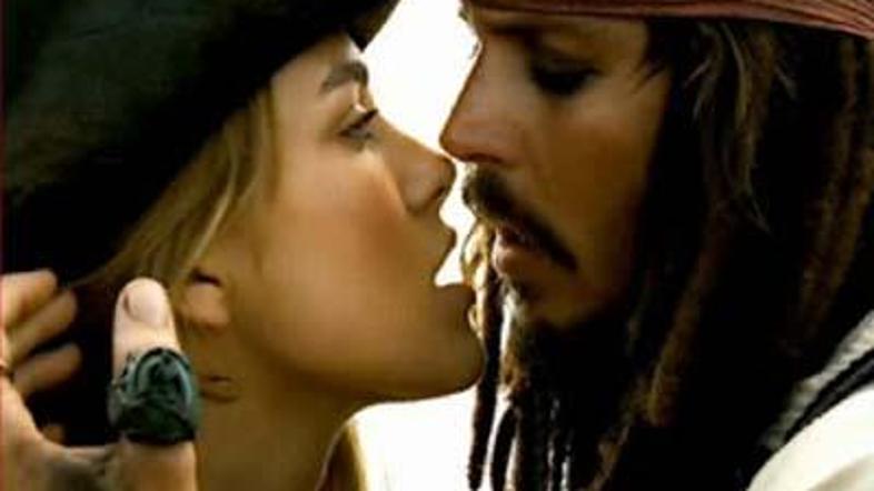 Pirati s Karibov (Keira Knightley in Johnny Depp)