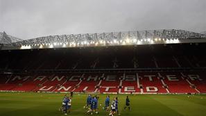 Old Trafford stadion trening Manchester United Rangers Liga prvakov zelenica