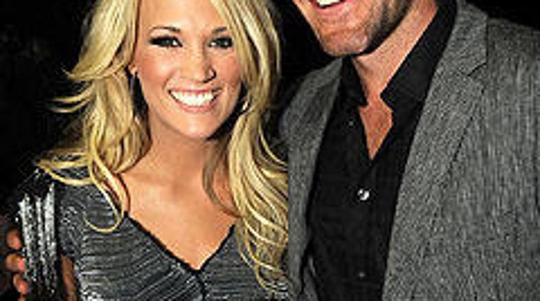 Mike in Carrie sta se zaročila 20. decembra. (Foto: People)