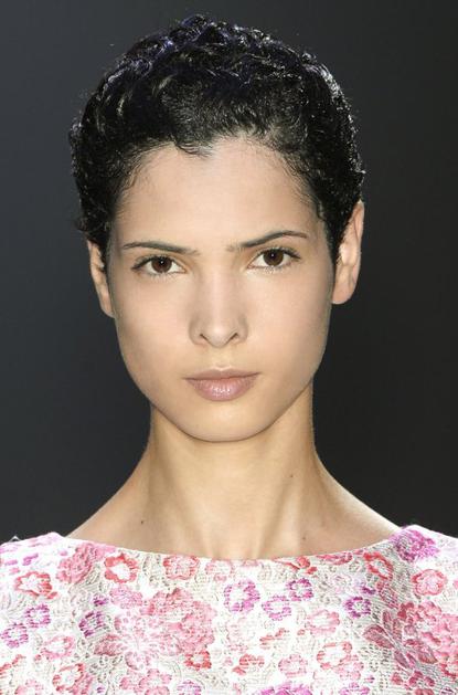 kratka pričeska 2012