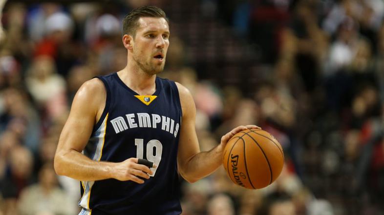 beno udrih memphis grizzlies nba žoga