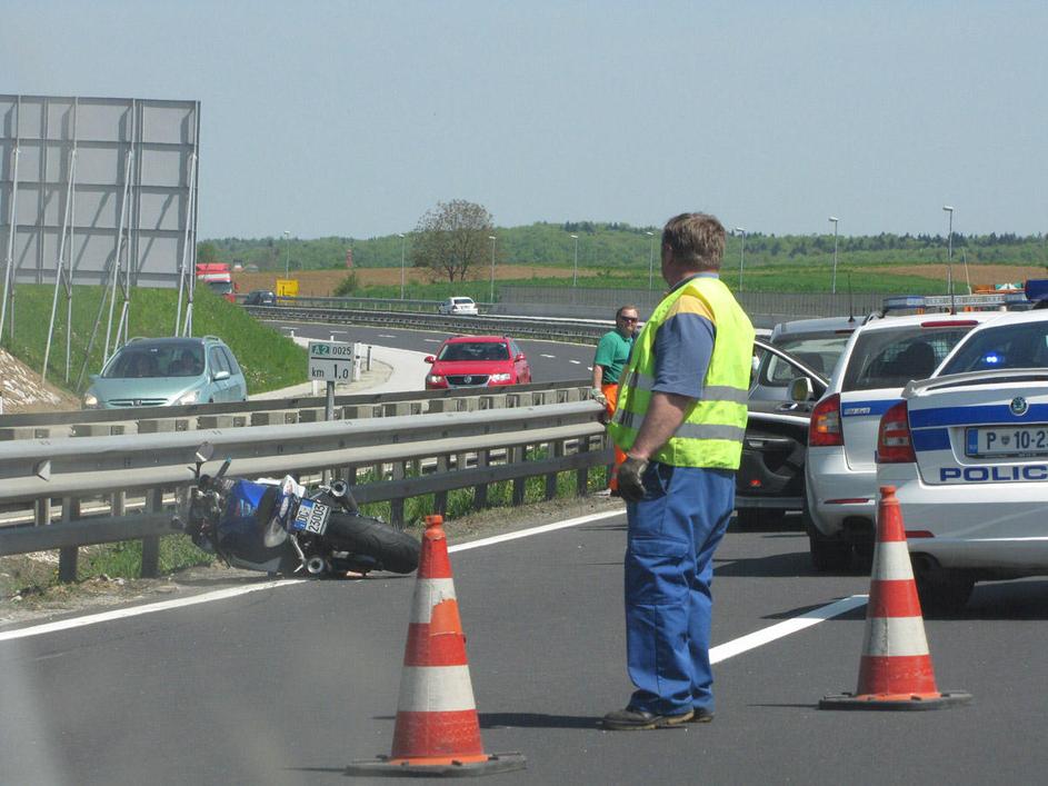 motorist, Dolenjska,  nesreča