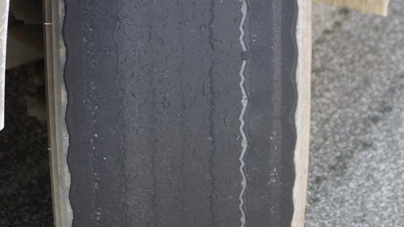 Pnevmatika na tovornjaku